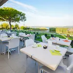 Miramar Hotel 3*
