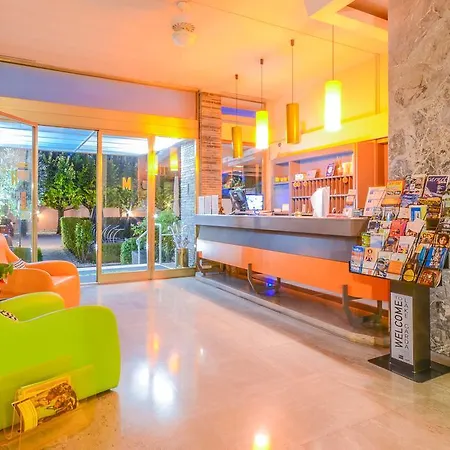 Miramar Hotel 3*