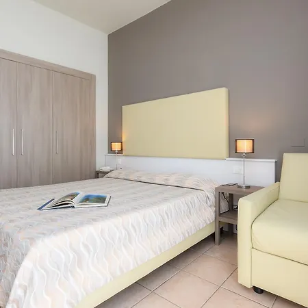 فندق ميرامار سيرمِيوني