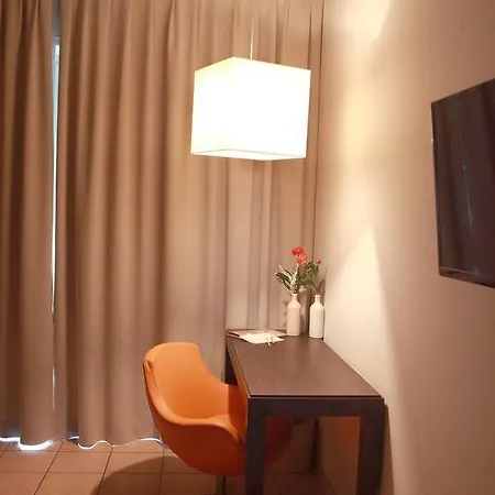 ミラマー シルミオーネ