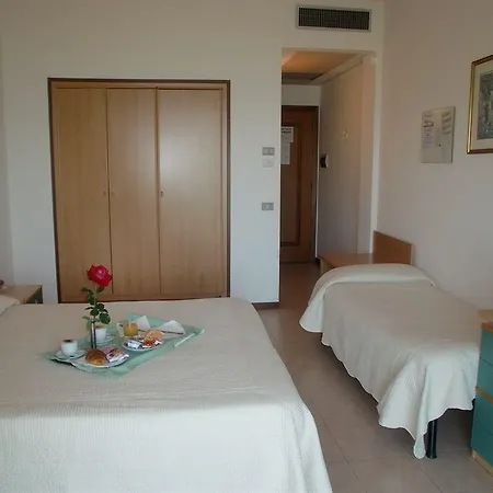 Miramar Ξενοδοχείο Σιρμιόνε