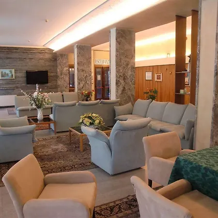 ホテル ミラマー