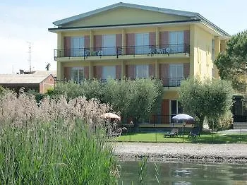 Miramar Hotel 3*