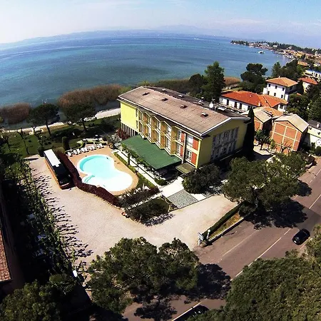 Ξενοδοχείο Miramar
