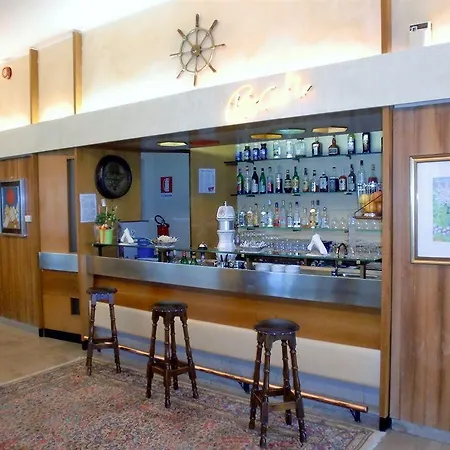 فندق ميرامار سيرمِيوني