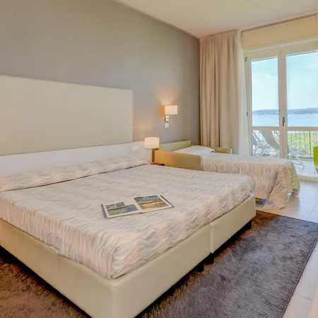 ミラマー シルミオーネ