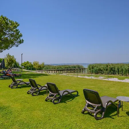 ミラマー シルミオーネ