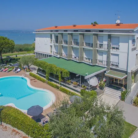 ミラマー ホテル シルミオーネ